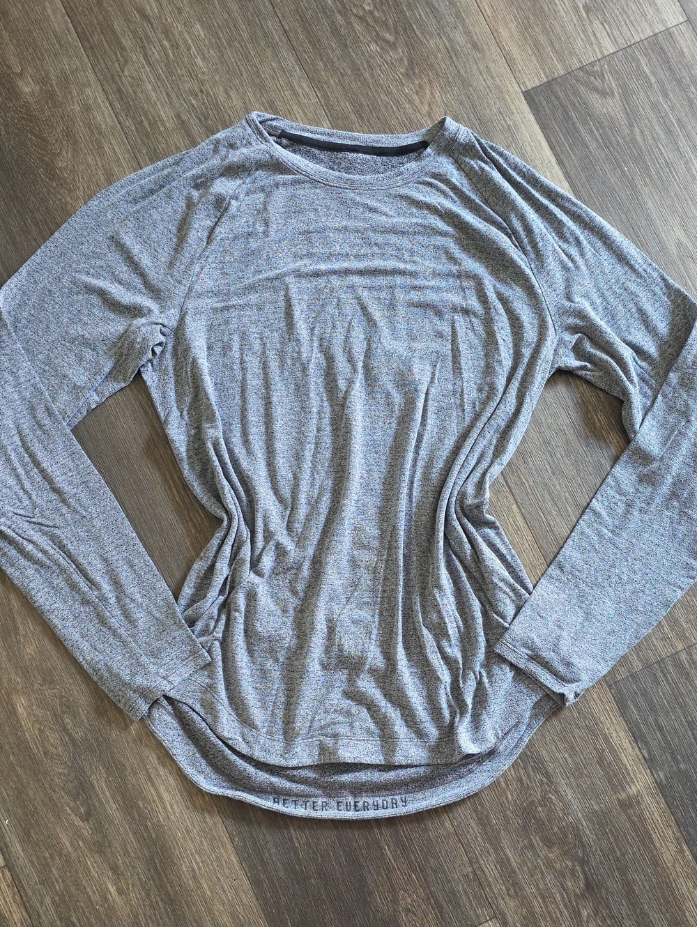 lululemon athletica Light Heather Gray Long-Sleeve Crew Top